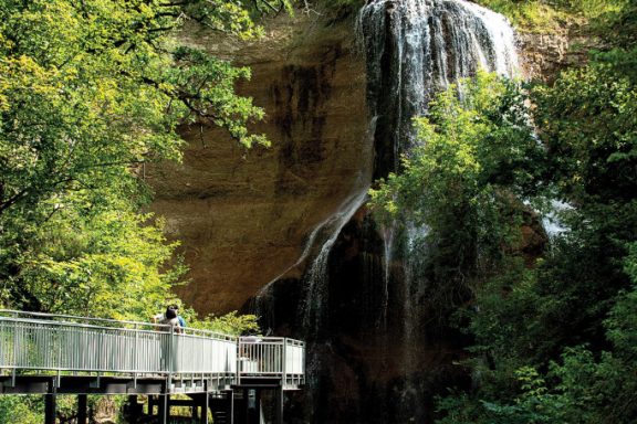 Smith Falls and boardwalk